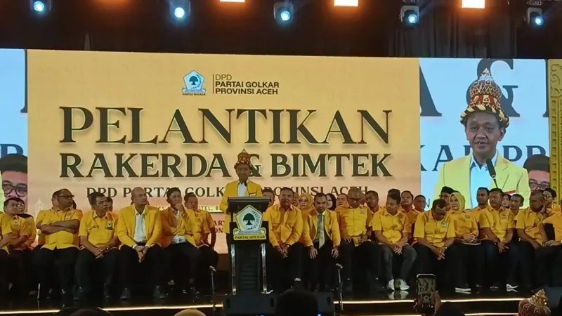 Lantik Pengurus Golkar Aceh, Bahlil Targetkan Perolehan Kursi Legislatif Meningkat