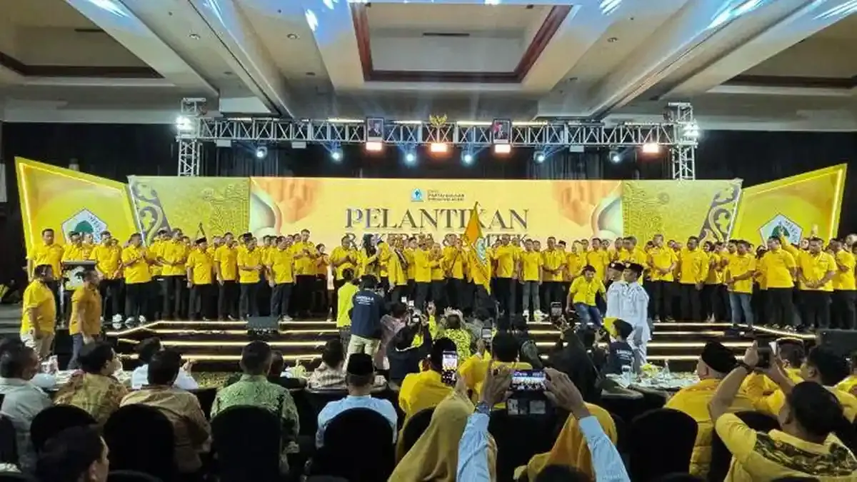 Bahlil Lantik Pengurus DPD Golkar Aceh, Salim Fakhry Optimis Tambah Kursi Dewan