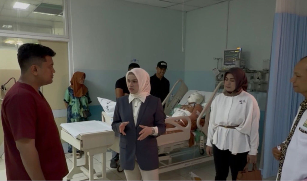 Diana Putri Amelia Jenguk Korban KMP Aceh Hebat 2, Desak Evaluasi Keselamatan Penyeberangan